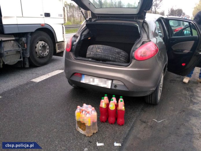 10 litrów płynnej amfetaminy, fot: CBŚP