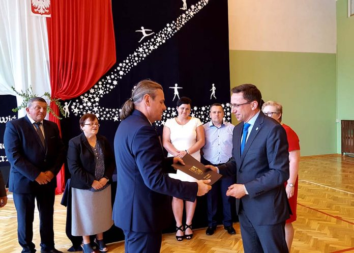 Termomodernizacja Urzędu Gminy w Klembowie i Zespołu Szkół w Ostrówku, fot: UG Klembów