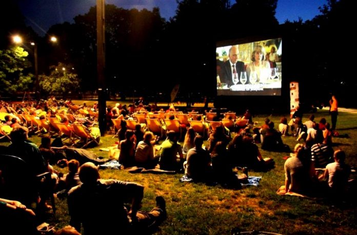Kino Letnie w Parku Miejskim w Markach, fot: Urząd Miasta Marki