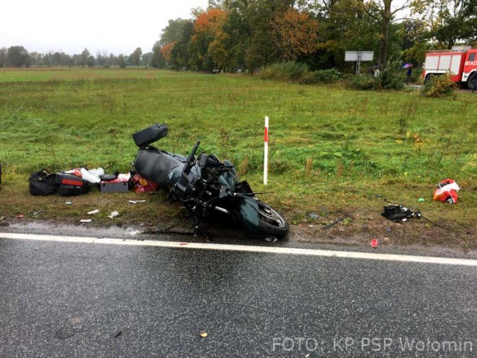 Groźny wypadek na DK 50, fot: KP PSP w Wołominie