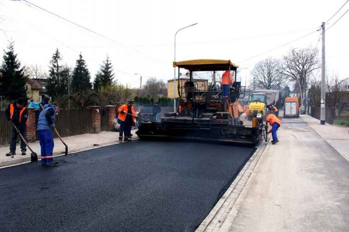 Budowa ul. Ossowskiej, fot. Urząd Miasta Zielonka