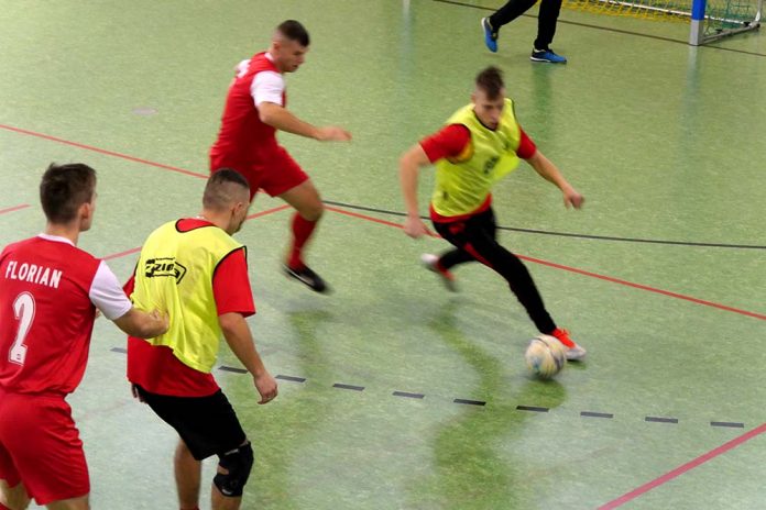 Pierwszy dzień Noworocznego Turnieju w Markach za nami, fot: WWL24