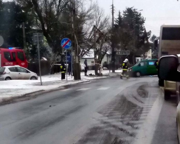 Poranny paraliż Radzymina - wypadek w alei Jana Pawła II