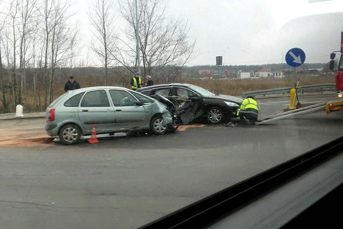 Wypadek przy wjeździe do Radzymina