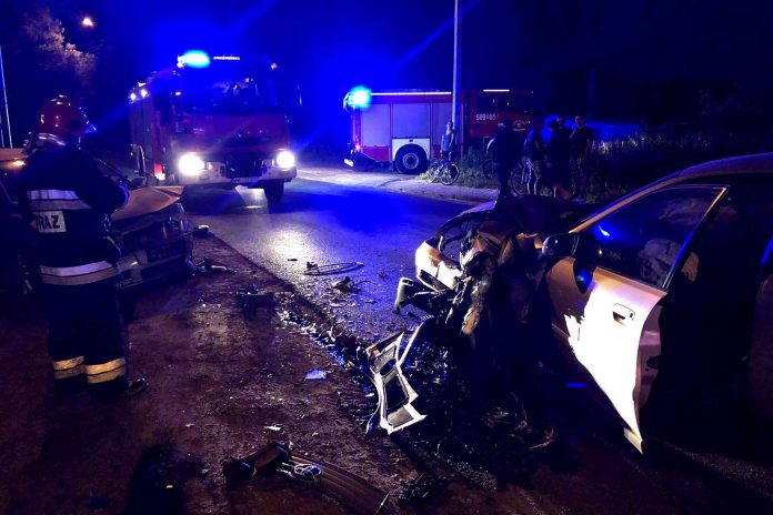 Wypadek dwóch aut osobowych w Leśniakowiznie, fot: Autopomoc Zawadzki
