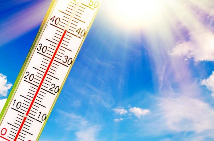 Wysoka temperatura, upał, fot: Jürgen Fälchle/fotolia.com