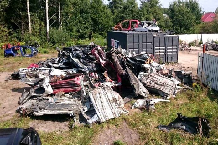 Policjanci wykryli pod Wołominem dziuplę samochodową, fot: KPP Wołomin