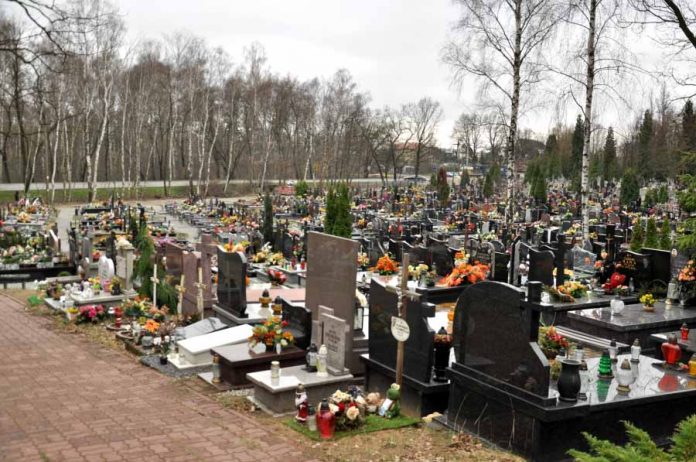 Cmentarz w Zielonce, fot: zielonka.pl
