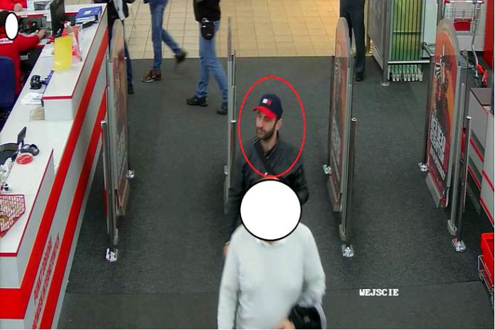 Poszukiwany w sprawie kradzieży telefonu w Markach, fot: KPP Wołomin