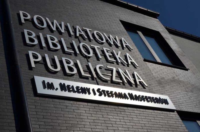 Biblioteka Powiatowa w Wołominie, fot: powiat-wolominski.pl