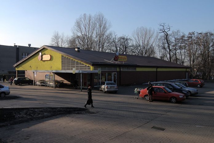 Ewakuacja wszystkich Biedronek w powiecie wołomińskim, fot: Nemo556