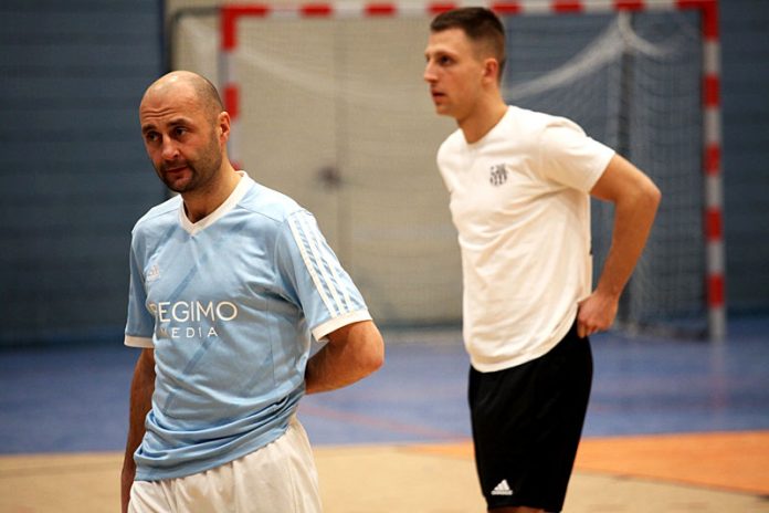 mecz z udziałem Starej Gwardii został przedwcześnie zakończony ,fot: Nocna Liga Halowa