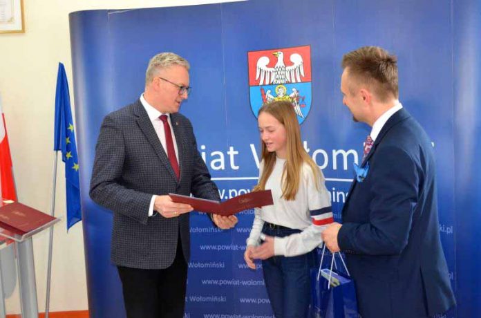 Starosta nagrodził najlepszych sportowców, fot: powiat-wolominski.pl