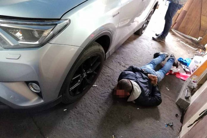Policjanci odzyskali skradzioną w Szwecji Toyotę, fot: policja.pl