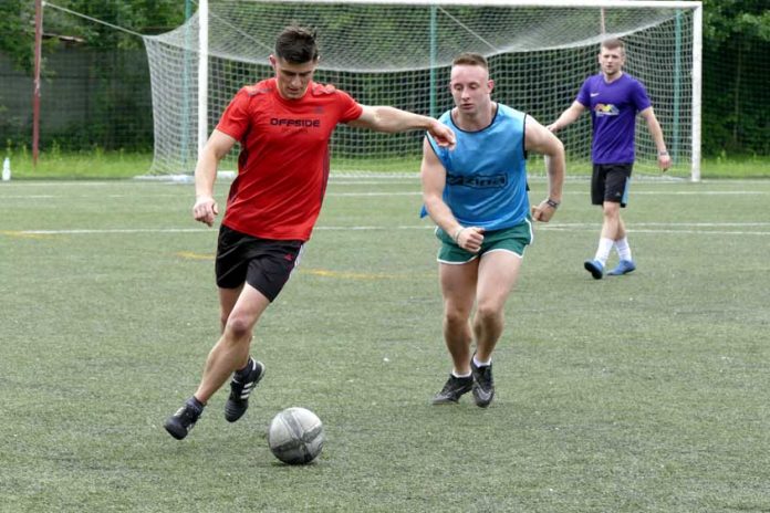 Offside rozgromił Marcovę i nadal prowadzi w pierwszej lidze, fot: futboliga.pl