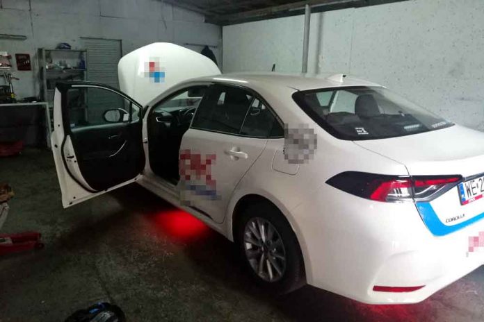 Policjanci odzyskali skradzioną Toyotę, fot: policja.pl