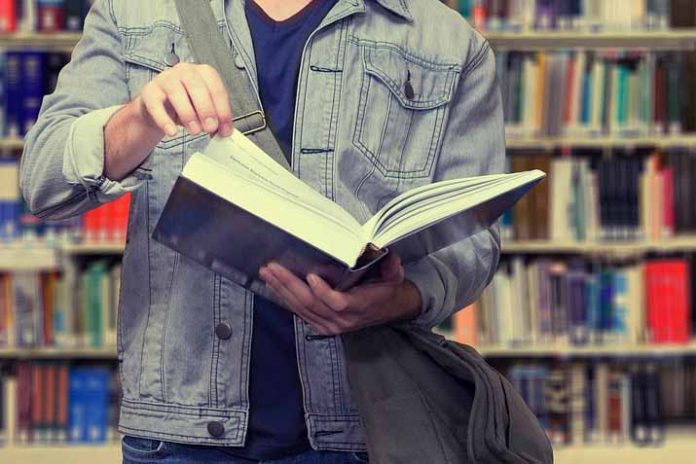 Trzy dodatkowe klasy w wołomińskich liceach, fot: wolomin.org