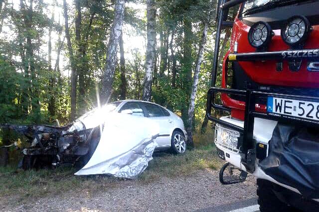 Zderzenie dwóch aut w gminie Jadów, fot: Autopomoc Zawadzki