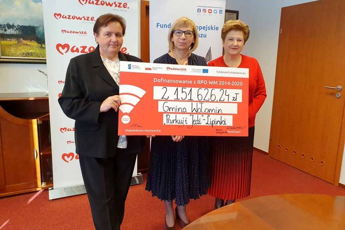 Dofinansowanie na budowę parkingu typu P+R w Lipinkach, fot: wolomin.org
