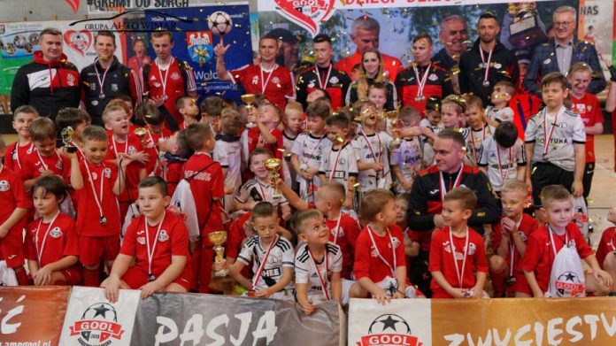 Relacja z turnieju charytatywnego “Dzieci-Dzieciom, razem dla Jakuba” , fot: AMP Gool