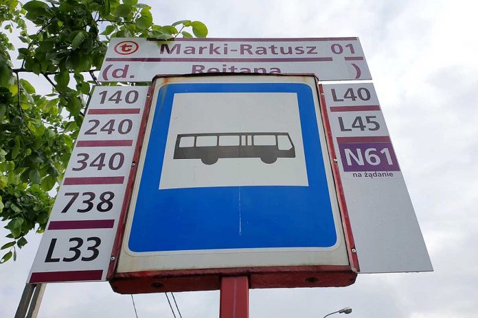 Przystanek autobusowy Marki - Ratusz, fot: marki.pl