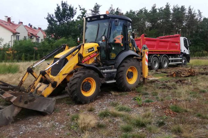 Przetarg na budowę parkingu przy wołomińskim szpitalu, fot: powiat-wolominski.pl