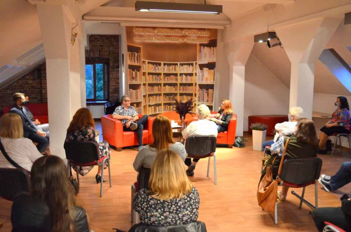 Spotkanie z Marcinem Mellerem w wołomińskiej bibliotece, fot: biblioteka.wolomin.pl