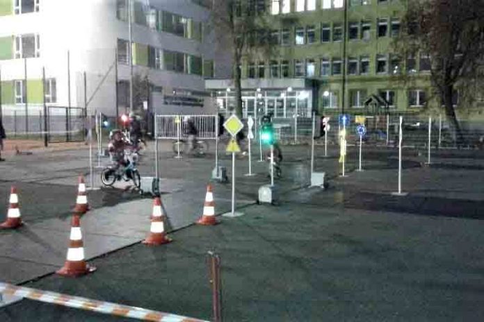 Pogoda sprzyja Mobilnemu Miasteczku, fot: marki.pl