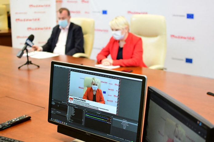 Komisja strategii w sprawie pozbawienia Warszawy dostępu do środków z UE, fot: mazovia.pl
