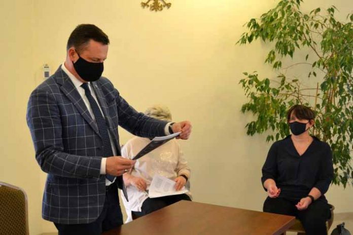 Gmina Tłuszcz wspiera ósmoklasistów w nauce, fot: tluszcz.pl