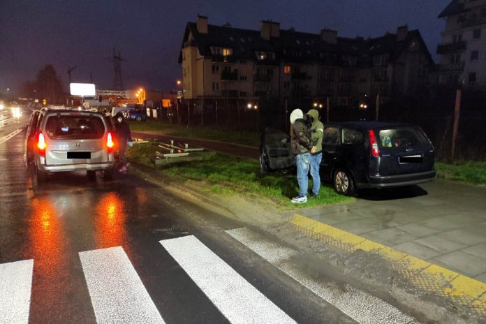 Kradli koła, katalizatory i rowery - trafili do aresztu, fot: policja.pl
