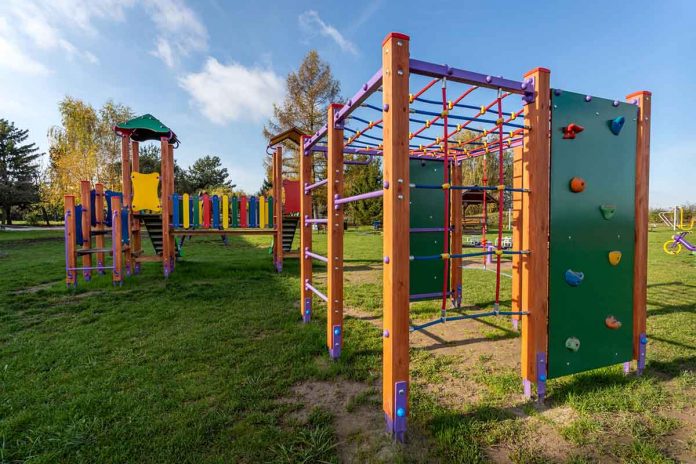 Organizacje z powiatu wołomińskiego zrealizują swoje projekty społeczne, fot: jakubiuk.com/pixart.com.pl