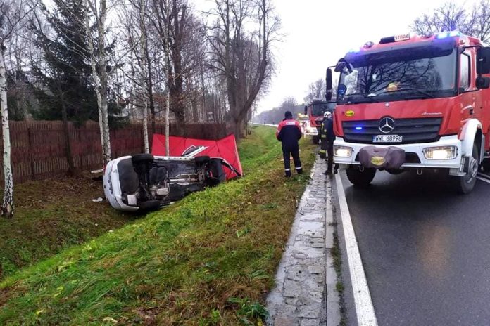 Śmiertelny wypadek w Zawiszynie, fot: Komenda Powiatowa Państwowej Straży Pożarnej w Wołominie