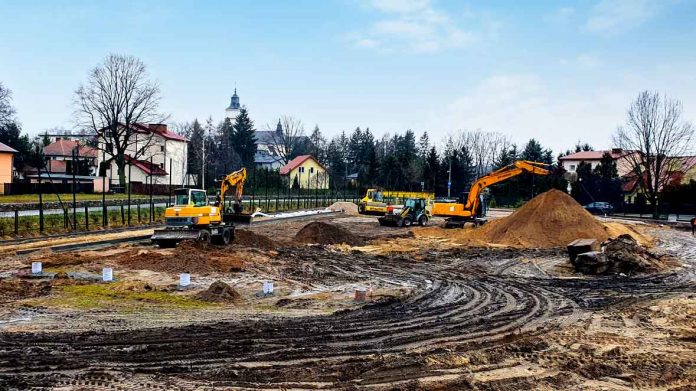 Budowa kompleksu sportowego w Zielonce, fot: zielonka.pl