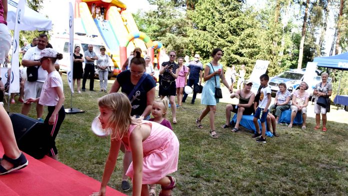Piknik edukacyjny „Bezpieczne wakacje”, fot. powiat-wolominski.pl