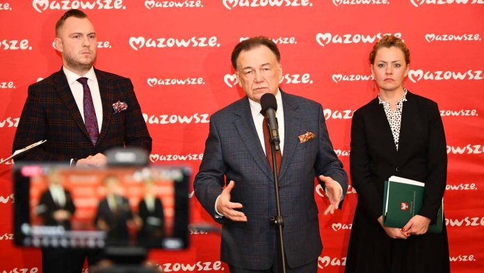 Marszałek wzywa skarb państwa i NFZ do zwrotu 100 mln zł, fot. mazovia.pl