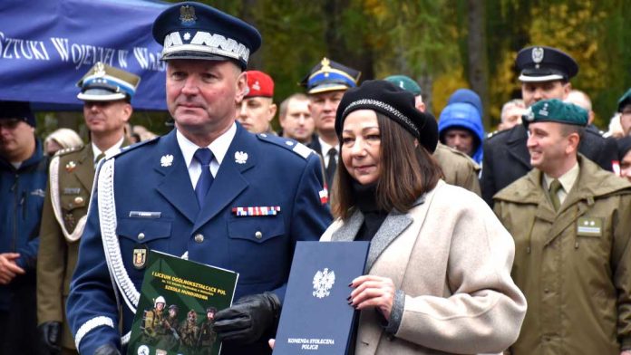 Podpisanie porozumienia z klasami mundurowymi, fot. policja.pl
