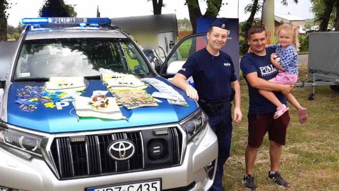 Policjanci z myślą o najmłodszych, fot. policja.pl