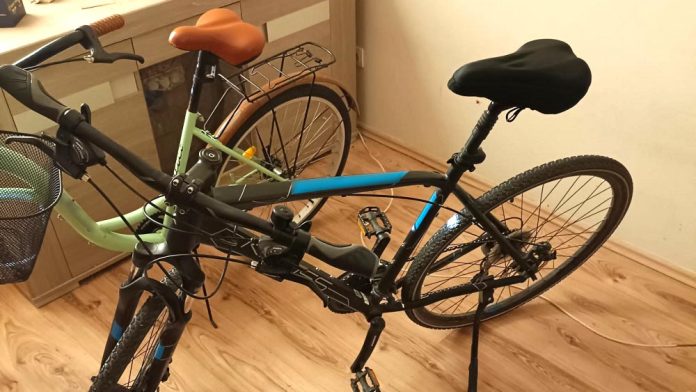 Podejrzani o kradzieże rowerów zatrzymani przez kryminalnych, fot. policja.pl
