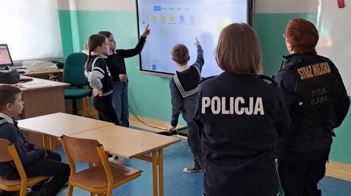 Bezpieczeństwo w sieci, fot. policja.pl