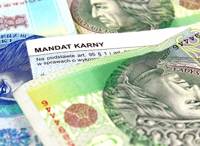 Mandat karny, fot. stock.adobe.com