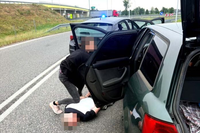 53-latek zatrzymany za serię włamań. Okradał firmy w Ząbkach i Markach, fot. policja.pl
